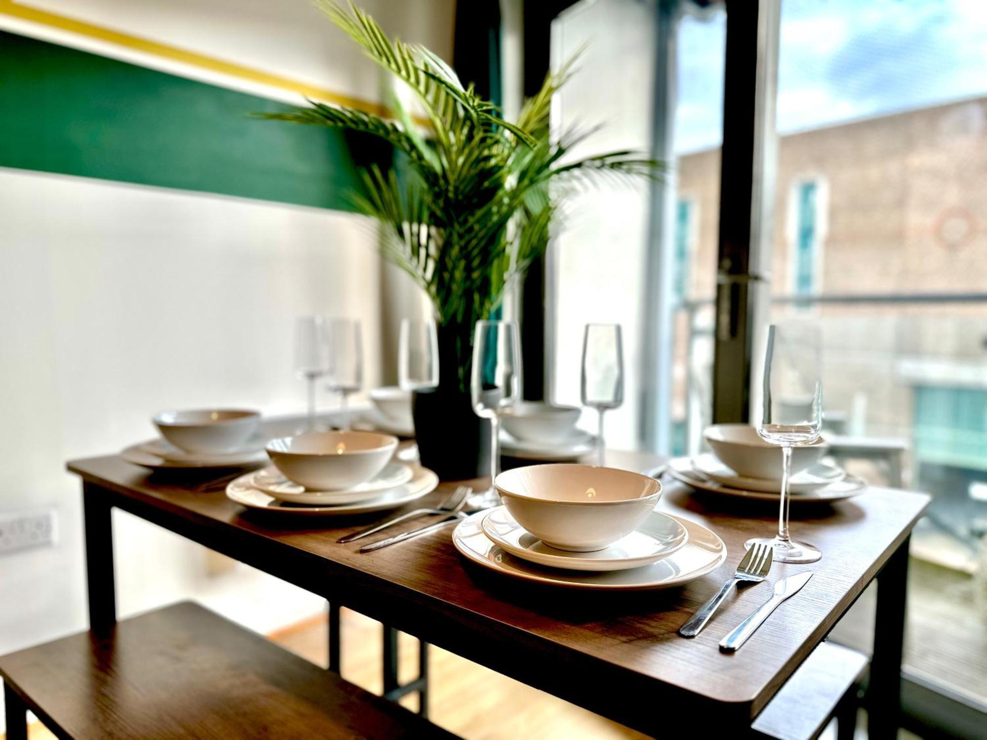 Watford Serviced Apartment, Free Parking, City Centre Exterior foto